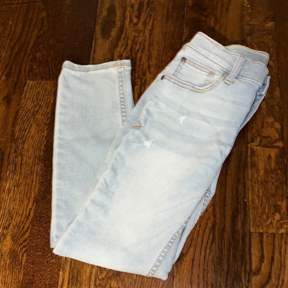 BRAND NEW Super Cute Stonewash Skinny Jeans size 8